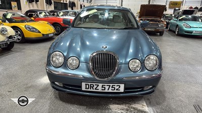 Lot 164 - 1999 JAGUAR S-TYPE V6 SE AUTO
