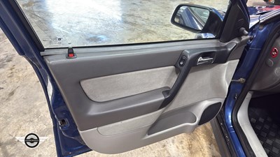 Lot 294 - 2002 VAUXHALL ASTRA CLUB 8V