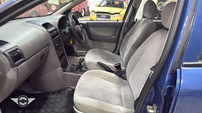 Lot 294 - 2002 VAUXHALL ASTRA CLUB 8V