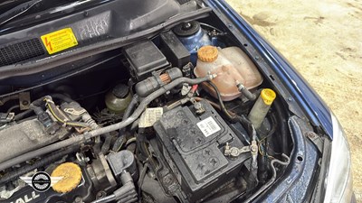Lot 294 - 2002 VAUXHALL ASTRA CLUB 8V