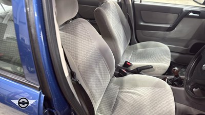 Lot 294 - 2002 VAUXHALL ASTRA CLUB 8V