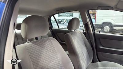 Lot 294 - 2002 VAUXHALL ASTRA CLUB 8V