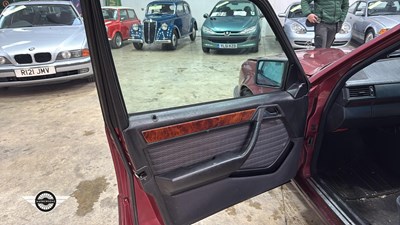 Lot 316 - 1993 MERCEDES 300D DIESEL AUTO