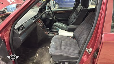 Lot 316 - 1993 MERCEDES 300D DIESEL AUTO