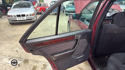 Lot 316 - 1993 MERCEDES 300D DIESEL AUTO