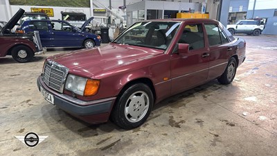 Lot 316 - 1993 MERCEDES 300D DIESEL AUTO