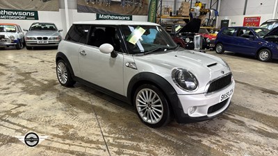 Lot 320 - 2009 MINI COOPER S CAMDEN