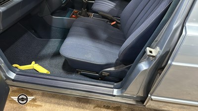 Lot 342 - 1988 MERCEDES 190 MK2