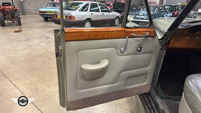 Lot 352 - 1964 BENTLEY