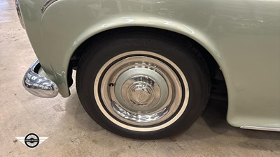 Lot 352 - 1964 BENTLEY