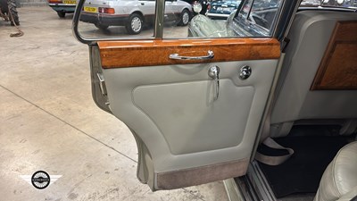 Lot 352 - 1964 BENTLEY