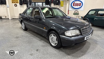 Lot 362 - 1995 MERCEDES C200 ELEGANCE AUTO