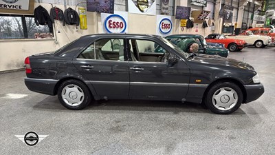 Lot 362 - 1995 MERCEDES C200 ELEGANCE AUTO