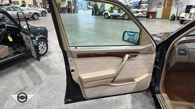 Lot 362 - 1995 MERCEDES C200 ELEGANCE AUTO