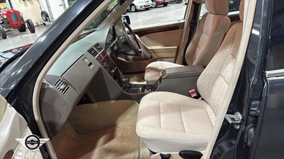 Lot 362 - 1995 MERCEDES C200 ELEGANCE AUTO
