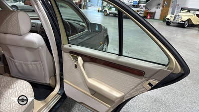 Lot 362 - 1995 MERCEDES C200 ELEGANCE AUTO