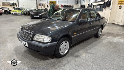 Lot 362 - 1995 MERCEDES C200 ELEGANCE AUTO
