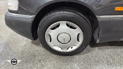 Lot 362 - 1995 MERCEDES C200 ELEGANCE AUTO