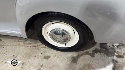 Lot 392 - 1965 MORRIS MINOR 1000