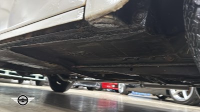 Lot 392 - 1965 MORRIS MINOR 1000