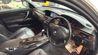 Lot 370 - 2009 BMW 325I SE TOURING AUTO