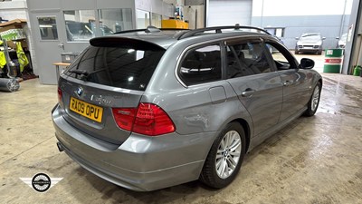 Lot 370 - 2009 BMW 325I SE TOURING AUTO