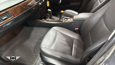 Lot 370 - 2009 BMW 325I SE TOURING AUTO