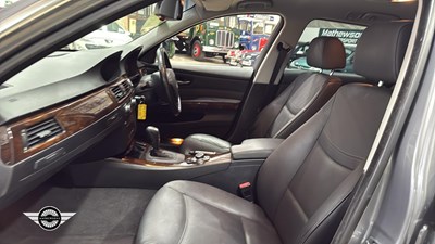 Lot 370 - 2009 BMW 325I SE TOURING AUTO