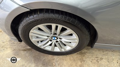 Lot 370 - 2009 BMW 325I SE TOURING AUTO