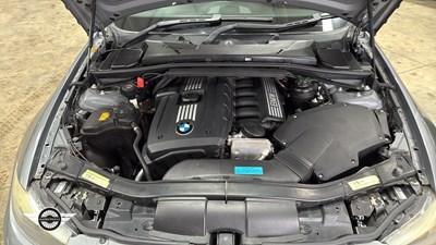 Lot 370 - 2009 BMW 325I SE TOURING AUTO