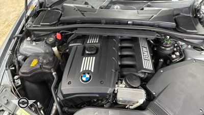 Lot 370 - 2009 BMW 325I SE TOURING AUTO