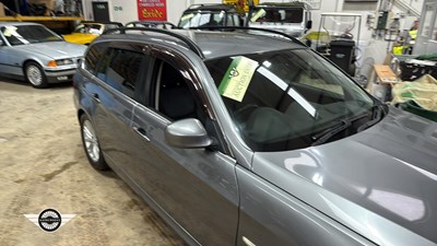 Lot 370 - 2009 BMW 325I SE TOURING AUTO