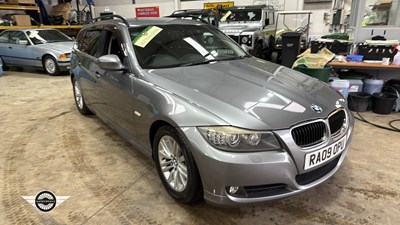 Lot 370 - 2009 BMW 325I SE TOURING AUTO