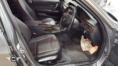 Lot 370 - 2009 BMW 325I SE TOURING AUTO