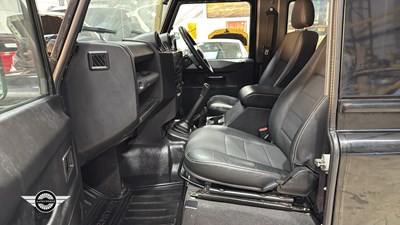 Lot 426 - 2013 LAND ROVER DEFENDER 90 XS TD