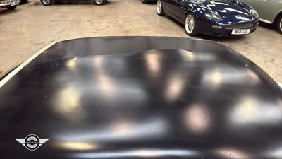 Lot 434 - 1980 MG B GT