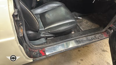 Lot 434 - 1980 MG B GT