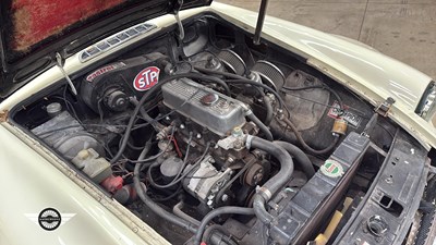 Lot 434 - 1980 MG B GT