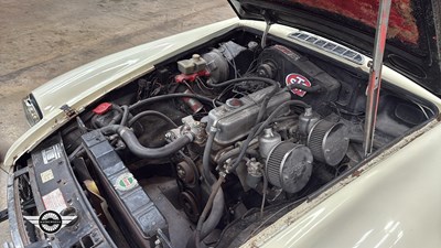 Lot 434 - 1980 MG B GT