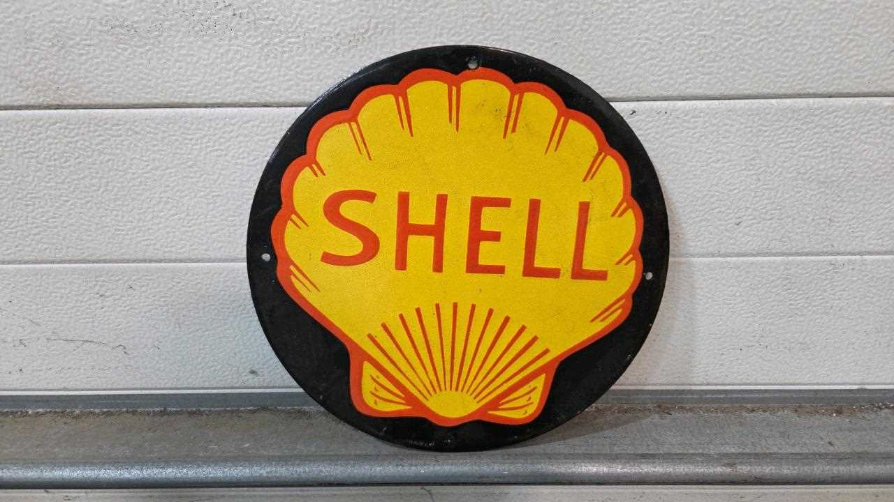 Lot 528 - SHELL REPRODUCTION ENAMEL SIGN 12