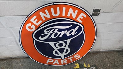 Lot 5 - FORD V8 PARTS REPRODUCTION ENAMEL SIGN 30" DIA