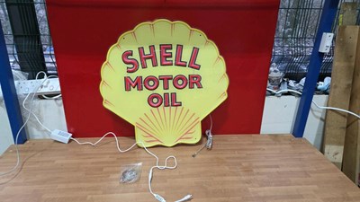 Lot 757 - SHELL MOTOR OIL NEON LIGHT UP SIGN 24" X 25"
