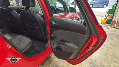 Lot 490 - 2015 VAUXHALL ASTRA EXCITE