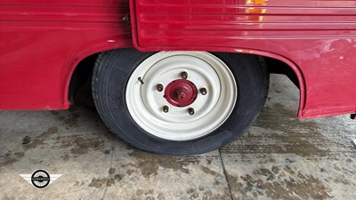 Lot 546 - 1980 PEUGEOT