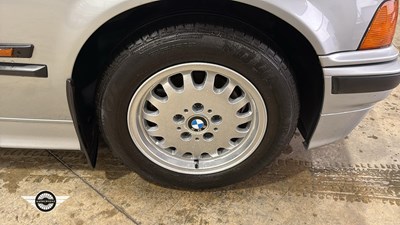 Lot 554 - 1996 BMW 320 I SE AUTO