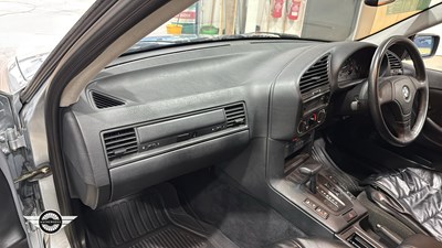 Lot 554 - 1996 BMW 320 I SE AUTO