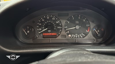 Lot 554 - 1996 BMW 320 I SE AUTO
