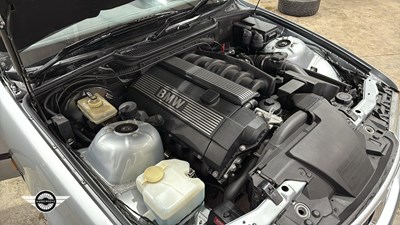 Lot 554 - 1996 BMW 320 I SE AUTO