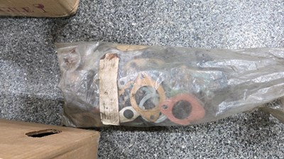 Lot 517 - ASSORTMENT OF OIL & AIR FILTERS