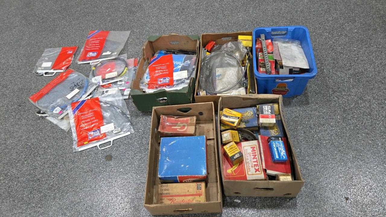 Lot 835 - BOXES OF BRAKE PARTS AND CABLES
